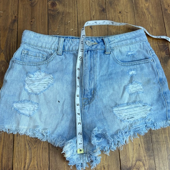 Urban outfitters BDG super high rise cheeky jeans shorts size 29 - Picture 7 of 8